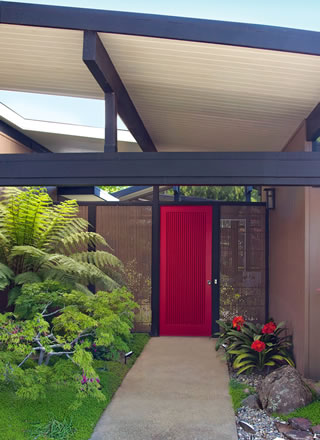 Eichler doors were also originally envisioned by their architects and builder as plain and undecorated signature features. 