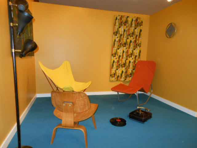 main image alt text