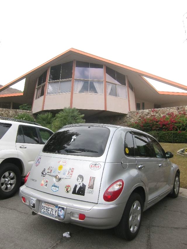 Elvis car