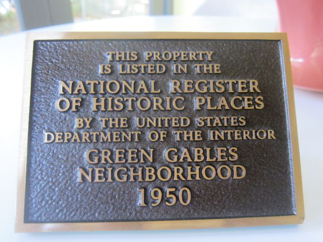 Plaque