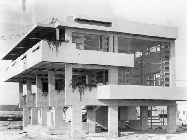 Lovell Beach House
