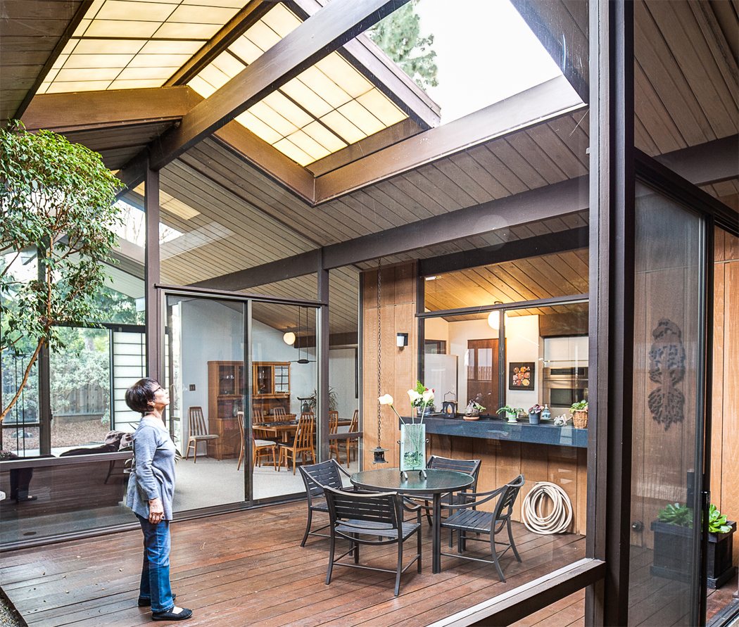 Unusual atrium