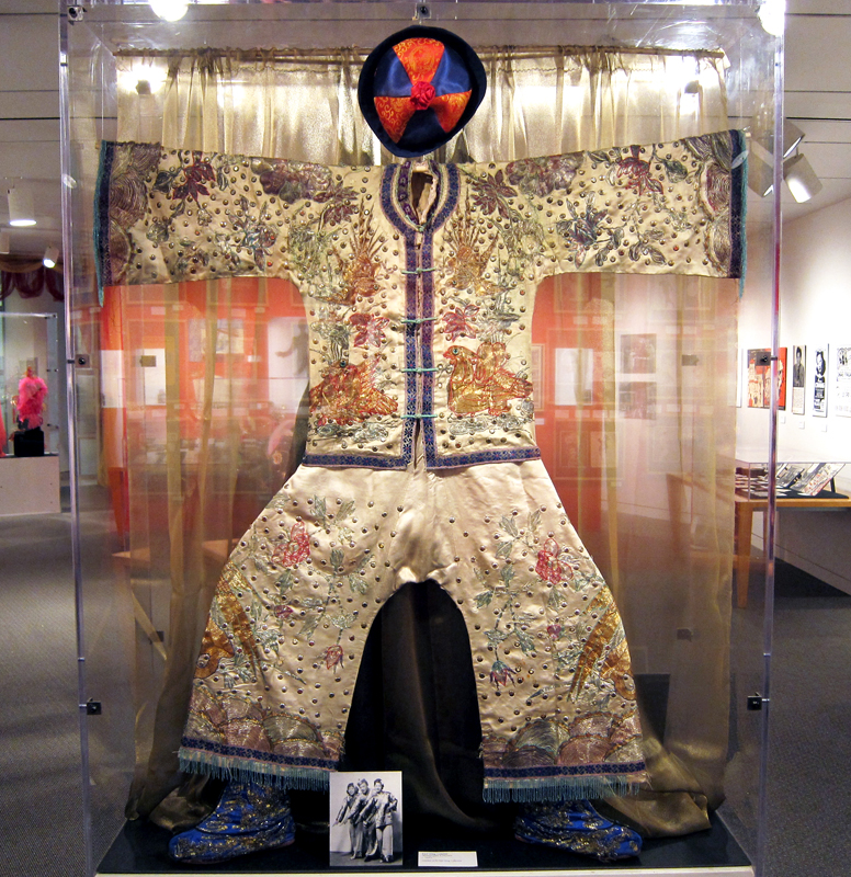 Costume