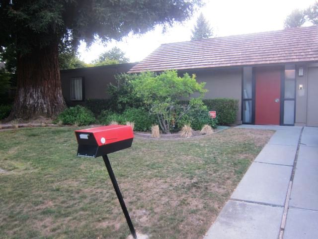 Mail box