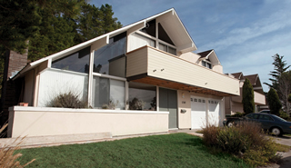 Model SM-3 two-story in San Mateo Highlands. 