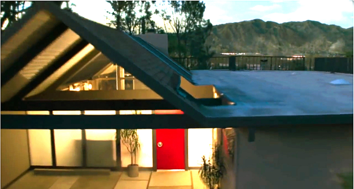 House as Cinema Star